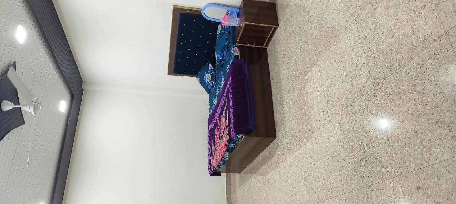 Jay Shree Radhey Home Stay Mathura Ngoại thất bức ảnh