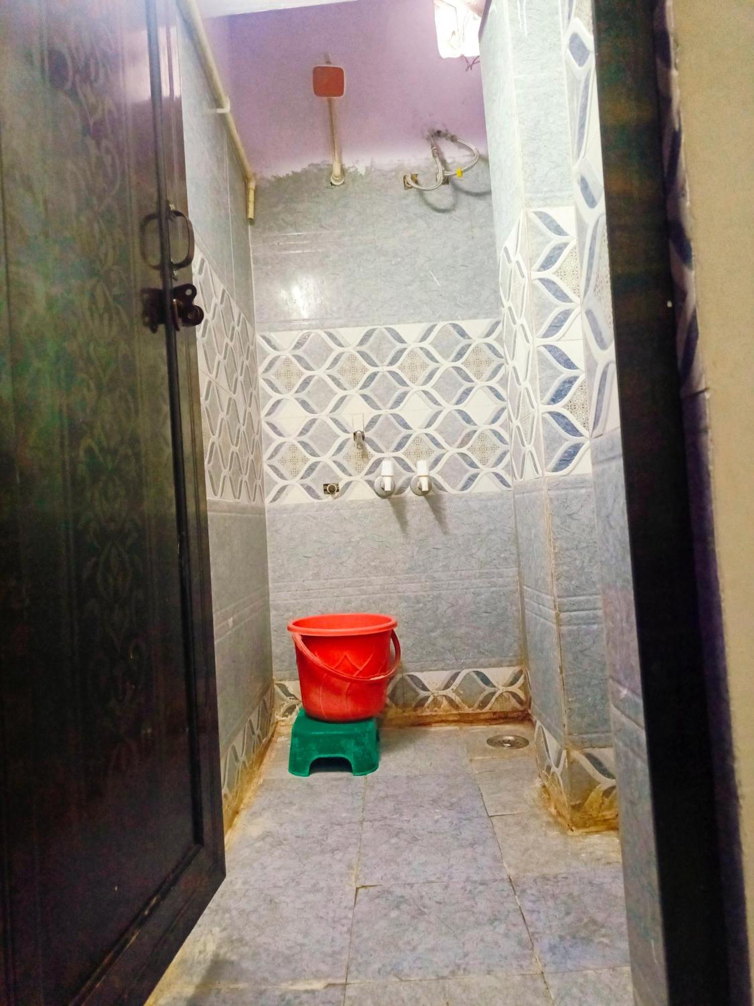 Jay Shree Radhey Home Stay Mathura Ngoại thất bức ảnh